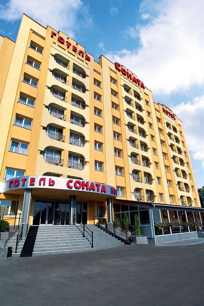 Sonata Hotel & Restaurant "Готель Соната" Lviv Kültér fotó